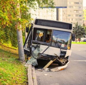 Road accident with a shuttle bus that crashed into a phone